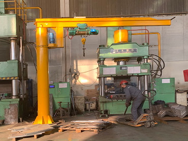 الیکٹرک چلنے والے Cantilever Crane